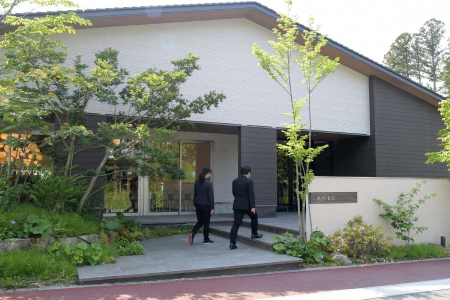 鳥藤本店が町民と復興作業に従事する作業員に開放した大熊食堂