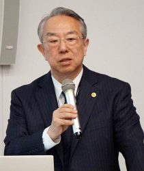 稲垣氏は法的な側面からサイバーセキュリティーについて分析した