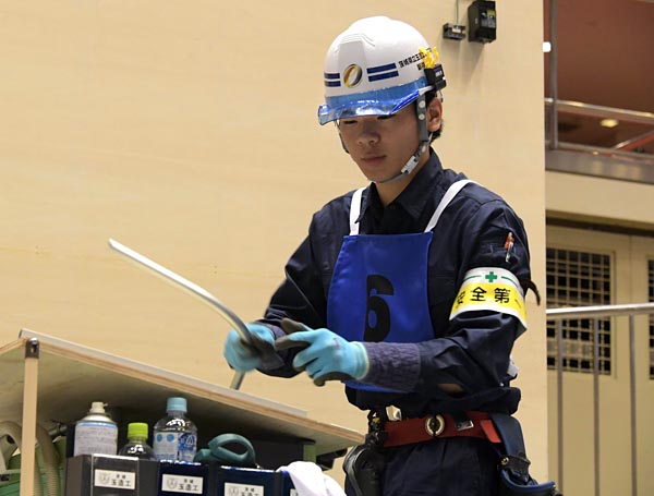 高校生の部、最優秀賞の新橋さん