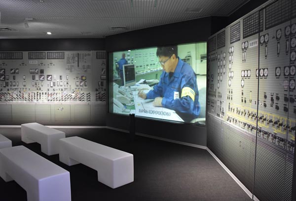 事故当時の1、2号機中央制御室を再現映像で振り返るコーナーも