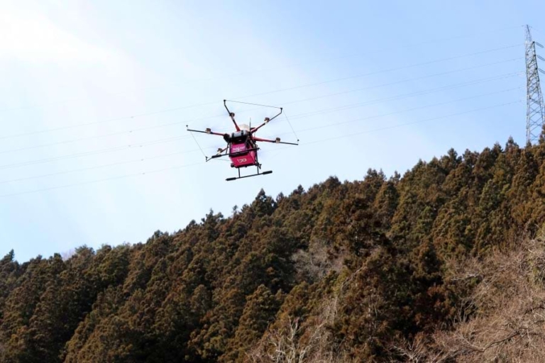 ドローンを使った空のインフラ構築へ――東電ＰＧ、ＮＴＴデータ、日立が有限組合｜電気新聞