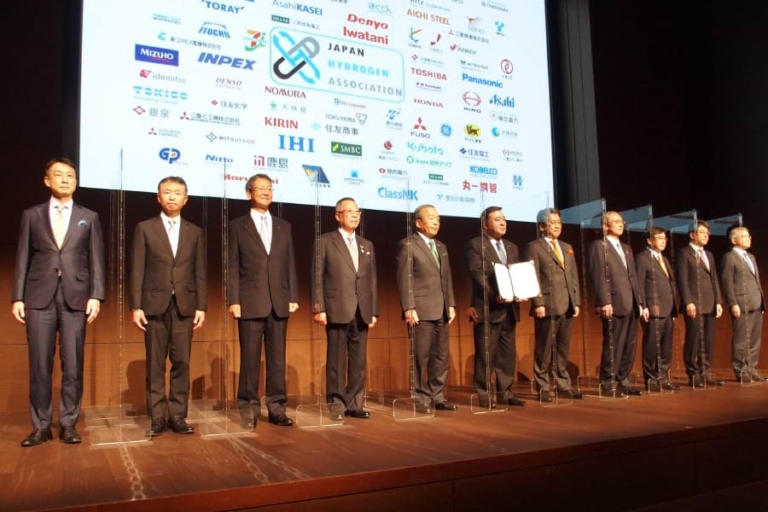 水素利用促進へ推進協議会発足。電力など８８社が参加｜電気新聞