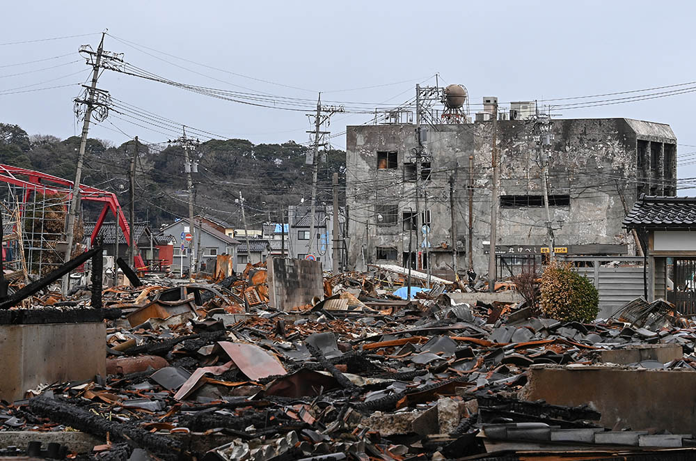 地震後に発生した火災で壊滅的な被害を受けた輪島朝市