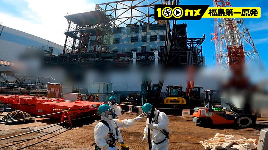 放射線量が高い１号機建屋付近での作業もカメラで捉えた（ＮＨＫ提供）
