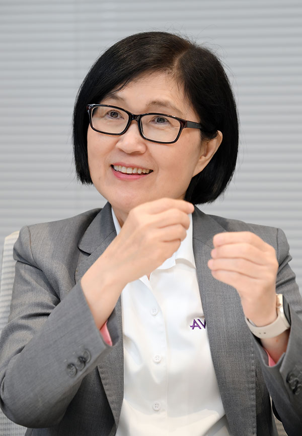 アン・ムーア氏