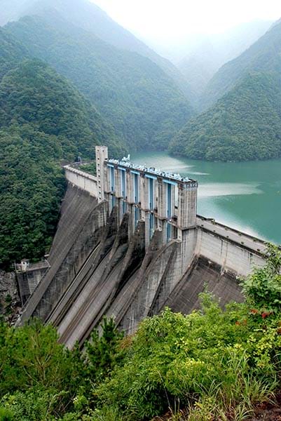 昭和の電化遺産100（2）発電所 –電気新聞ウェブサイト